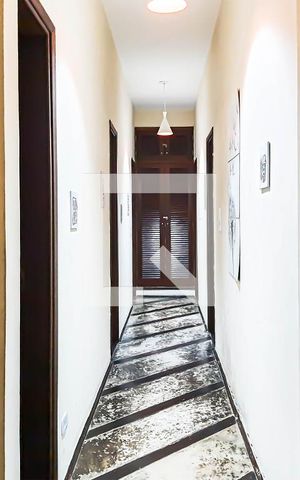 Casa para alugar com 650m², 7 quartos e 5 vagas Casa para alugar com 650m², 7 quartos e 5 vagasCorredor dos Quartos