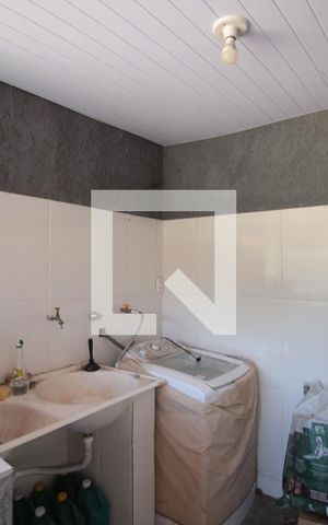 Casa à venda com 90m², 3 quartos e 1 vagaArea de Serviço 2