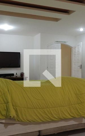 Casa à venda com 548m², 8 quartos e 2 vagasQuarto Suíte 4