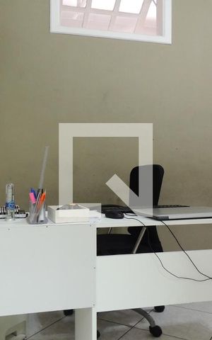 Casa à venda com 548m², 8 quartos e 2 vagasQuarto Suíte  1 - Armários
