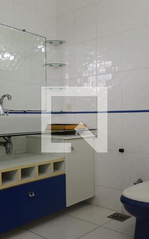 Casa à venda com 548m², 8 quartos e 2 vagasBanheiro da Suíte 8