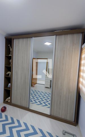 Apartamento à venda com 140m², 3 quartos e 2 vagas Apartamento à venda com 140m², 3 quartos e 2 vagasArmário