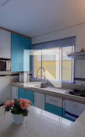 Apartamento à venda com 140m², 3 quartos e 2 vagas Apartamento à venda com 140m², 3 quartos e 2 vagasCozinha