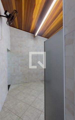 Apartamento à venda com 140m², 3 quartos e 2 vagas Apartamento à venda com 140m², 3 quartos e 2 vagasÁrea de Serviço