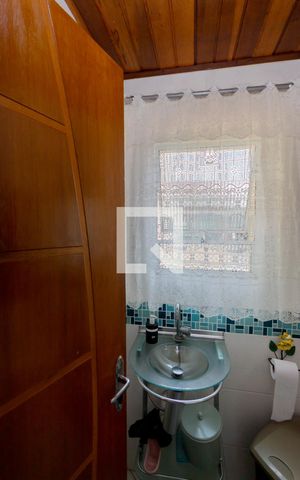 Apartamento à venda com 140m², 3 quartos e 2 vagas Apartamento à venda com 140m², 3 quartos e 2 vagasBanheiro de Serviço