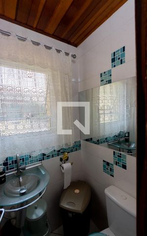 Apartamento à venda com 140m², 3 quartos e 2 vagas Apartamento à venda com 140m², 3 quartos e 2 vagasBanheiro de Serviço