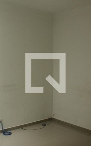 Casa para alugar com 81m², 3 quartos e 2 vagasSala
