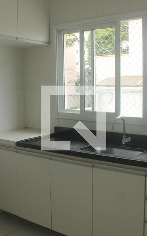 Casa para alugar com 81m², 3 quartos e 2 vagasCozinha