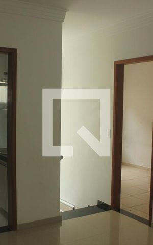 Casa para alugar com 81m², 3 quartos e 2 vagasSala