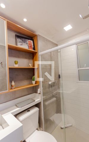 Apartamento à venda com 90m², 2 quartos e 1 vaga Apartamento à venda com 90m², 2 quartos e 1 vagaBanheiro da Suíte