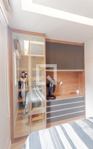Apartamento à venda com 90m², 2 quartos e 1 vaga Apartamento à venda com 90m², 2 quartos e 1 vagaArmário