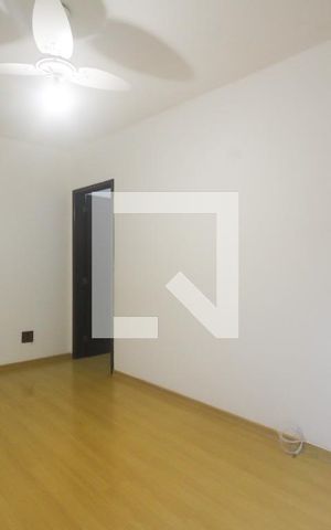 Apartamento à venda com 65m², 2 quartos e 1 vaga Apartamento à venda com 65m², 2 quartos e 1 vagaSala