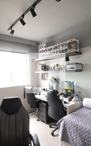 Apartamento à venda com 144m², 4 quartos e 2 vagasQuarto 3