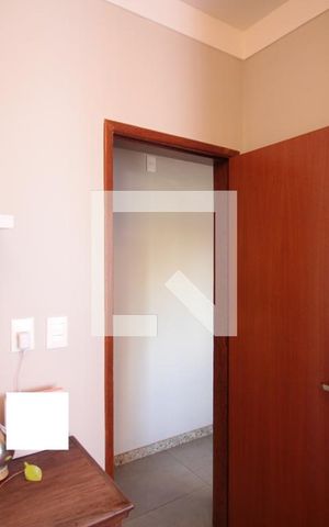 Apartamento à venda com 144m², 4 quartos e 2 vagasQuarto 1