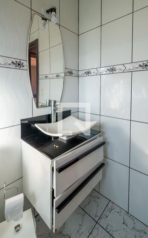 Casa à venda com 142m², 4 quartos e 2 vagasBanheiro da Suíte
