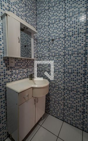 Casa à venda com 142m², 4 quartos e 2 vagasBanheiro 2