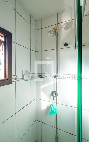 Casa à venda com 142m², 4 quartos e 2 vagasBanheiro da Suíte