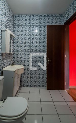 Casa à venda com 142m², 4 quartos e 2 vagasBanheiro 2