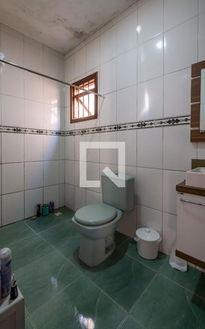 Casa à venda com 142m², 4 quartos e 2 vagasBanheiro 1
