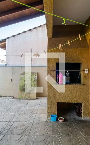 Casa à venda com 142m², 4 quartos e 2 vagasQuintal