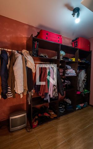 Casa à venda com 142m², 4 quartos e 2 vagasCloset da suíte