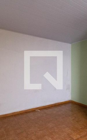 Casa à venda com 100m², 2 quartos e 2 vagasSuite