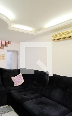 Casa à venda com 250m², 4 quartos e 3 vagasSala