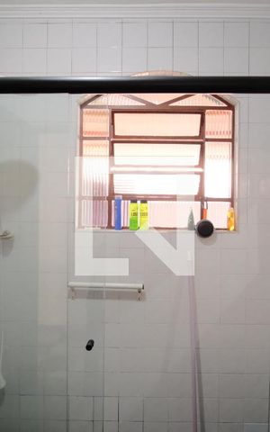 Casa à venda com 250m², 4 quartos e 3 vagasBanheiro Social 2