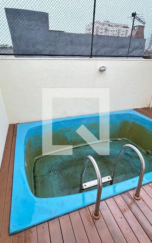 Casa à venda com 156m², 4 quartos e 1 vagaPiscina