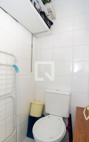 Apartamento à venda com 88m², 3 quartos e 2 vagasBanheiro de Serviço