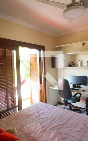 Casa à venda com 280m², 3 quartos e 2 vagas Casa à venda com 280m², 3 quartos e 2 vagasQuarto 2