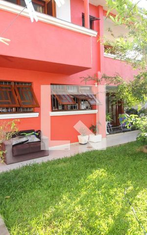 Casa à venda com 280m², 3 quartos e 2 vagas Casa à venda com 280m², 3 quartos e 2 vagasQuintal