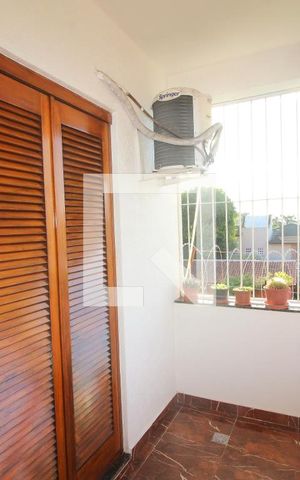 Casa à venda com 280m², 3 quartos e 2 vagas Casa à venda com 280m², 3 quartos e 2 vagasVaranda Quarto 2