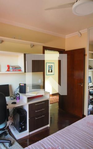 Casa à venda com 280m², 3 quartos e 2 vagas Casa à venda com 280m², 3 quartos e 2 vagasQuarto 2