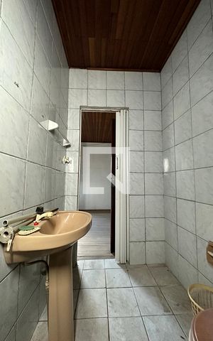 Casa à venda com 120m², 2 quartos e 1 vagaBanheiro 1