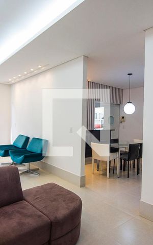 Casa para alugar com 280m², 3 quartos e 2 vagas Casa para alugar com 280m², 3 quartos e 2 vagasSala