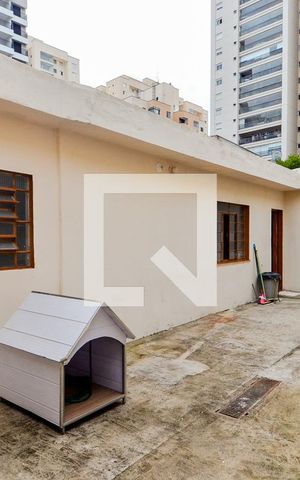 Casa à venda com 550m², 8 quartos e 8 vagasQuintal