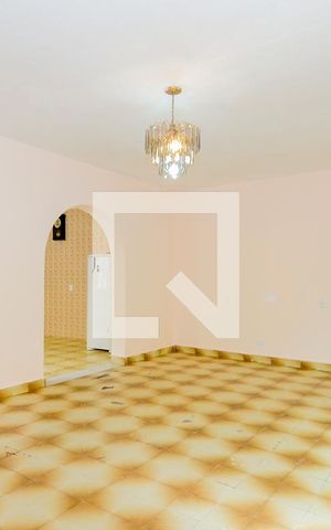Casa à venda com 550m², 8 quartos e 8 vagasSala