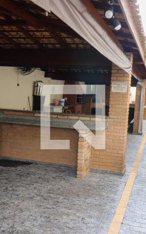 Apartamento à venda com 72m², 3 quartos e 2 vagas Apartamento à venda com 72m², 3 quartos e 2 vagasÁrea comum - Churrasqueira