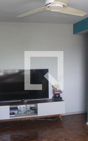 Apartamento à venda com 75m², 2 quartos e 1 vagaSala