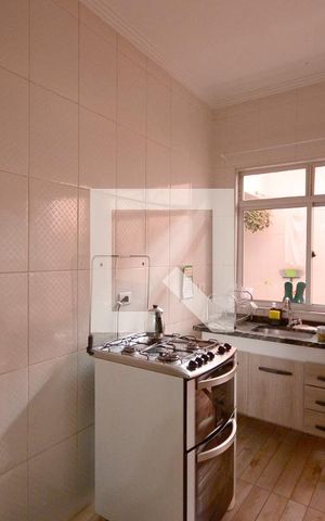 Casa à venda com 352m², 6 quartos e 2 vagas Casa à venda com 352m², 6 quartos e 2 vagasCozinha 1