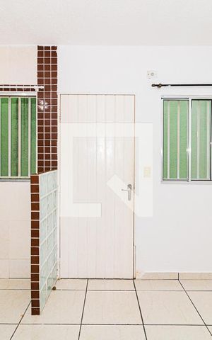 Casa de condomínio para alugar com 60m², 1 quarto e sem vaga Casa de condomínio para alugar com 60m², 1 quarto e sem vagaSala e Cozinha
