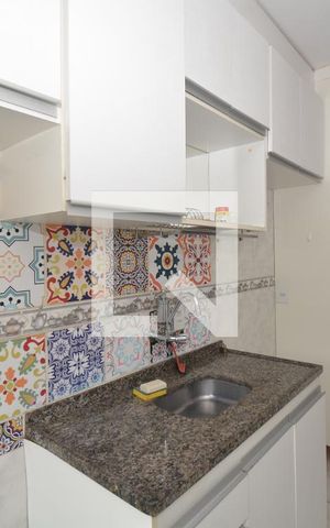 Casa à venda com 64m², 2 quartos e 2 vagasCozinha e Área de Serviço