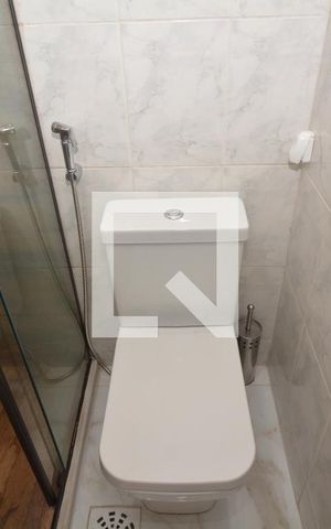 Casa à venda com 64m², 2 quartos e 2 vagasBanheiro Social do Segundo Piso