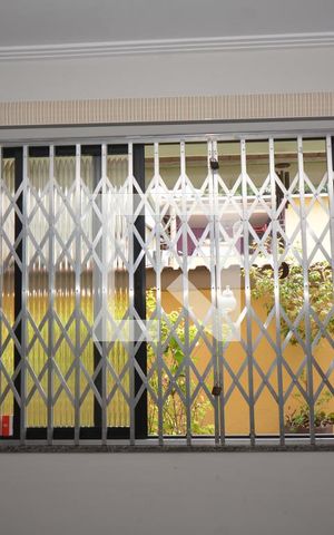 Casa à venda com 64m², 2 quartos e 2 vagasSala
