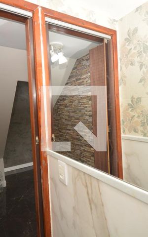 Casa à venda com 64m², 2 quartos e 2 vagasLavabo da Sala