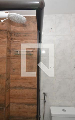 Casa à venda com 64m², 2 quartos e 2 vagasBanheiro Social do Segundo Piso