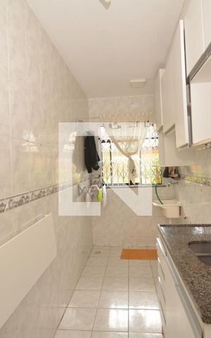 Casa à venda com 64m², 2 quartos e 2 vagasCozinha e Área de Serviço