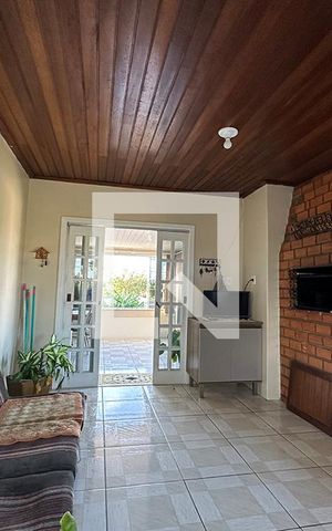 Casa à venda com 243m², 5 quartos e 2 vagasChurrasqueira