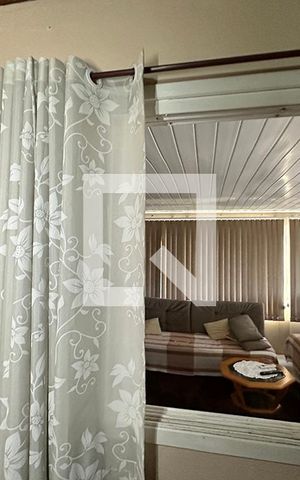 Casa à venda com 243m², 5 quartos e 2 vagasJanela do Quarto 2